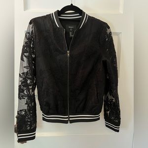 LAST CHANCE! Floral appliqué bomber jacket